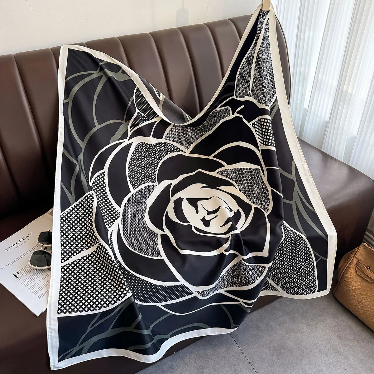 90*90Cm Square Scarf Twill Silk Feeling Women Head Shawls and Wraps Luxury Hair Tree Print Neck Scarves Hijab Bandana Pashmina